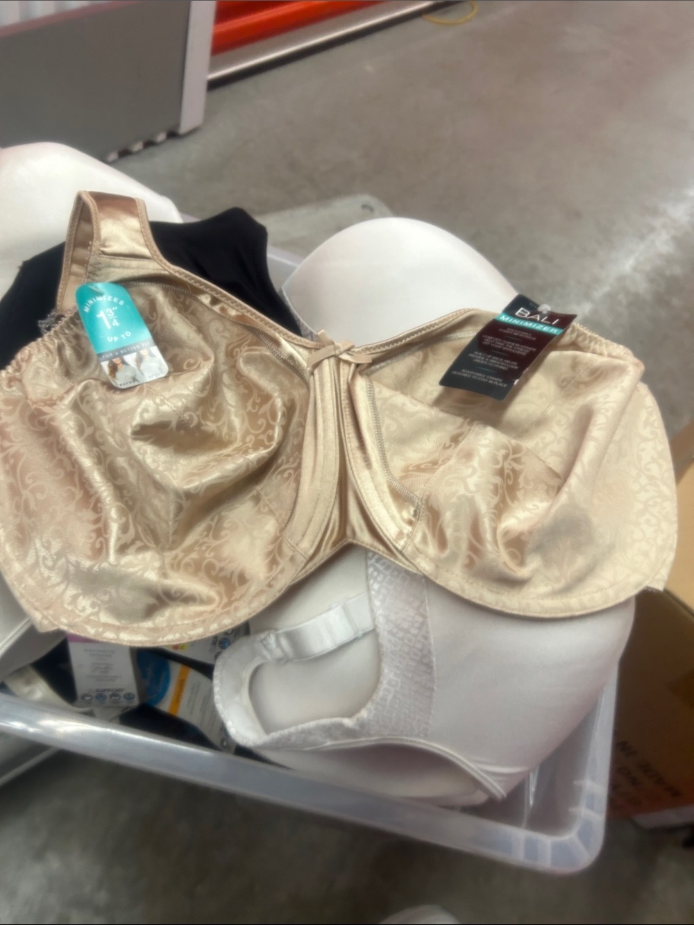 NWT Sz 40ddd Bali minimizer